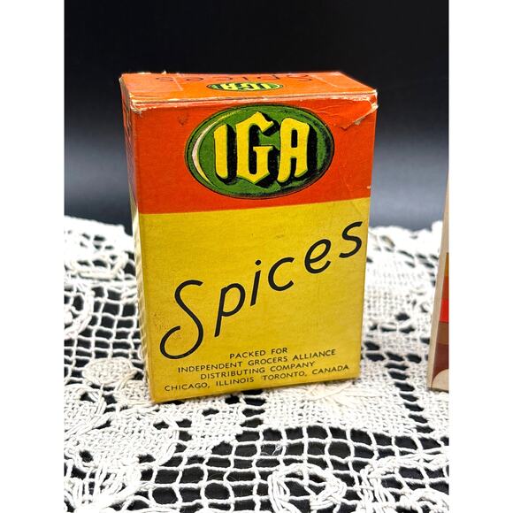 IGA Poppy Seed Spice Box 1970s with French’s Allspice Box 1980s Kitschy Decor - Picture 5 of 11